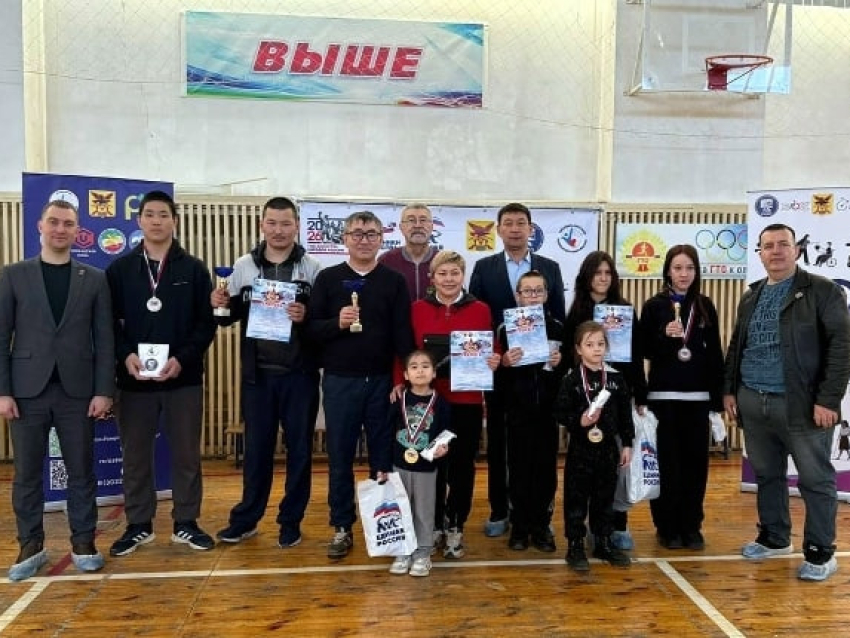 Турнир «Отцы и дети — вместе к Победе» прошел в селе Дульдурга 